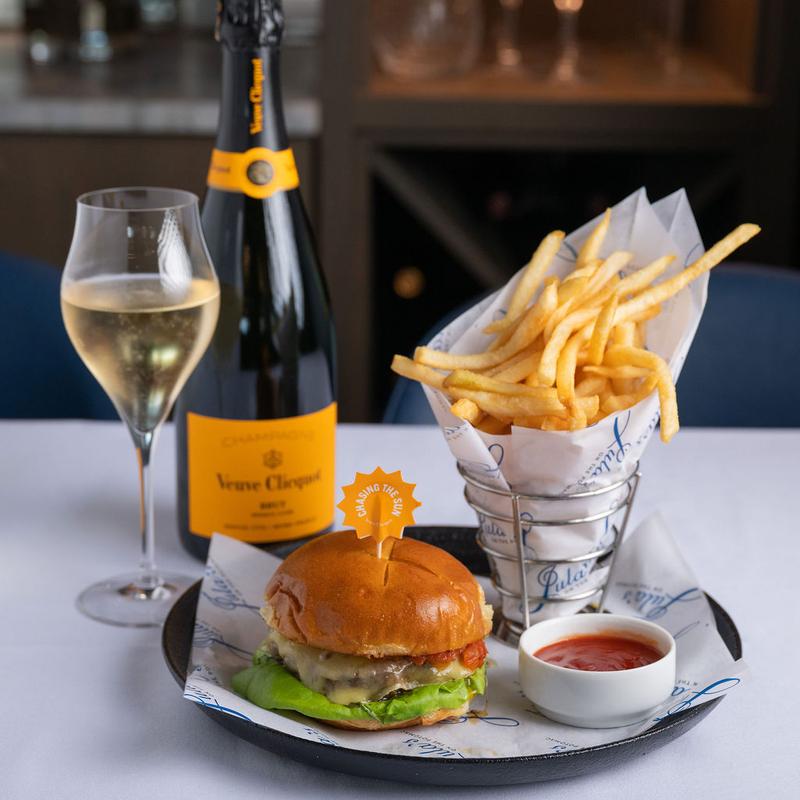 Jula’s Petite Burger photo