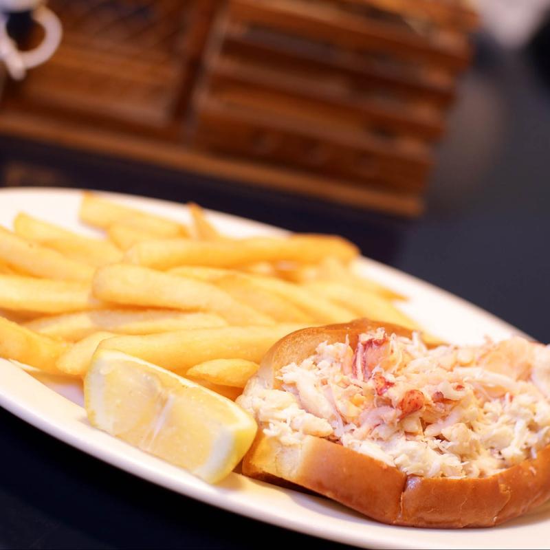 menu item 7 of 18, Crabster Roll