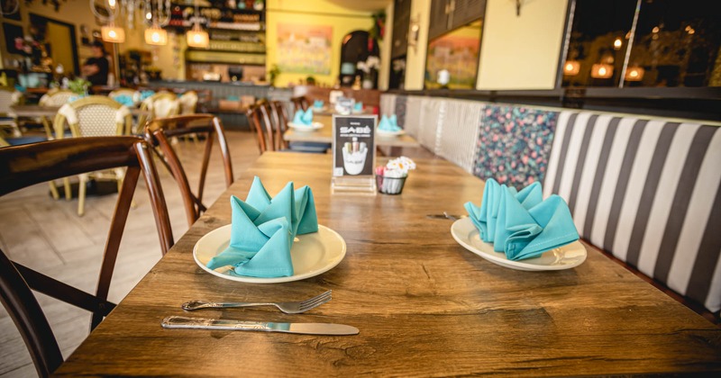 Interior, dining table setting