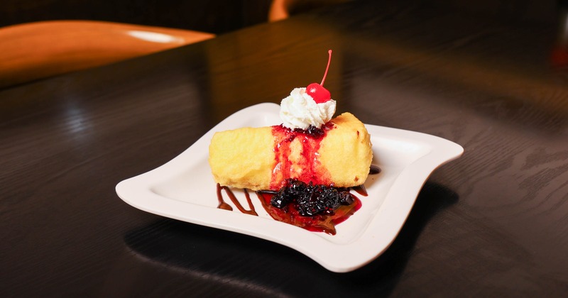 Served cheesecake tempura