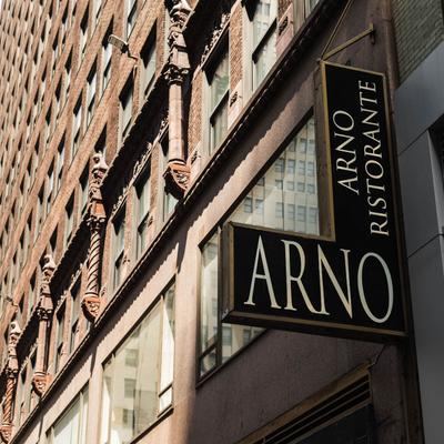 Exterior Arno Ristorante sign.