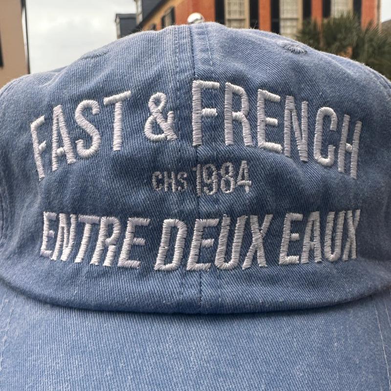 ENTRE DEUX EAUX / BETWEEN TWO WATERS CAP photo