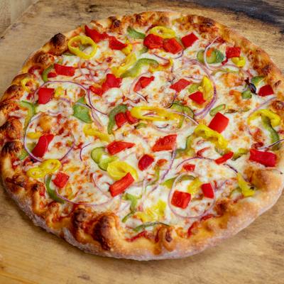 Roasted Peppers pizza with cheese and onions.
