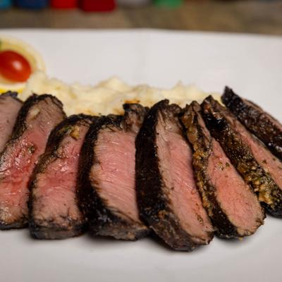 Oak Barrel Sirloin With Mashed Potatoes.