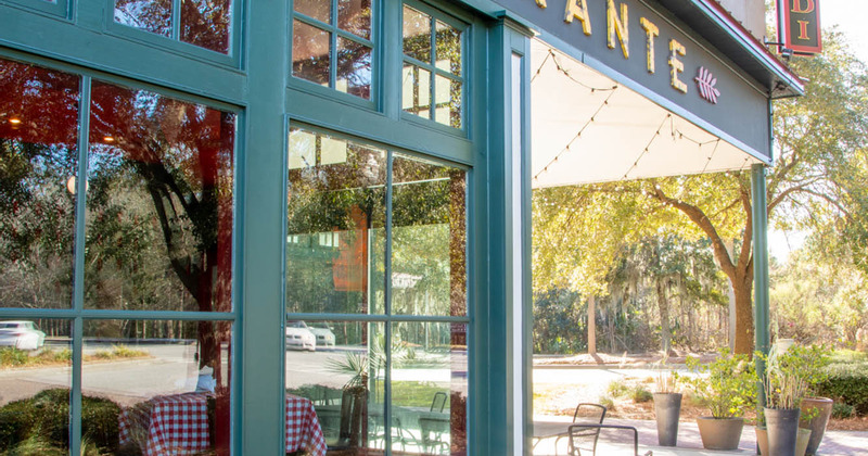 Extrerio, windows view from outside