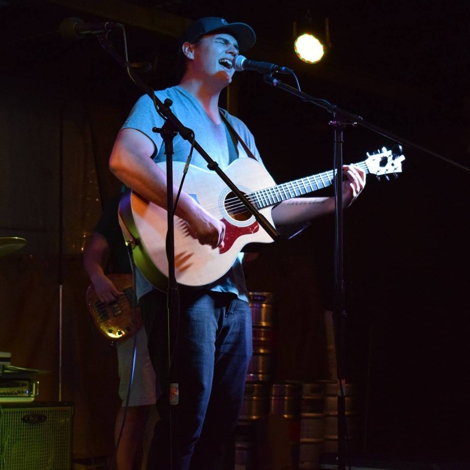 FRIDAY LIVE MUSIC: Nick Critchlow event photo
