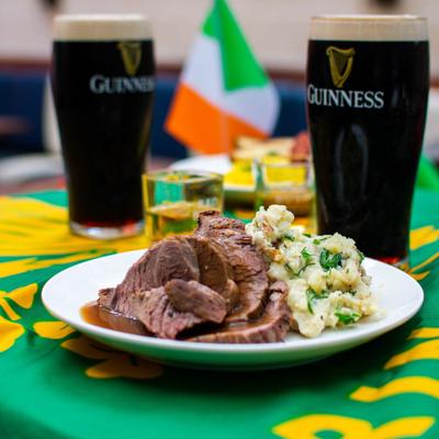 Roasted beer and mashed potatoes with Guinness
