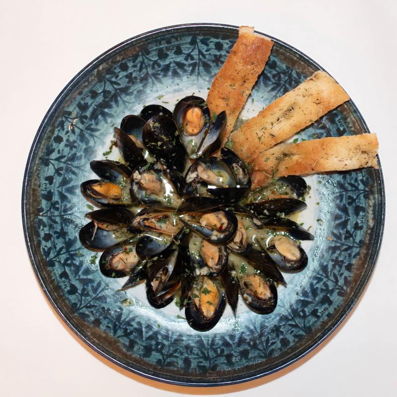 menu item 4 of 13, Mussels Vino Bianco, Fradiavolo, or Marinara