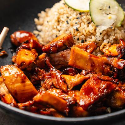 Grilled chicken with brown rice topped with PONKO pickles.