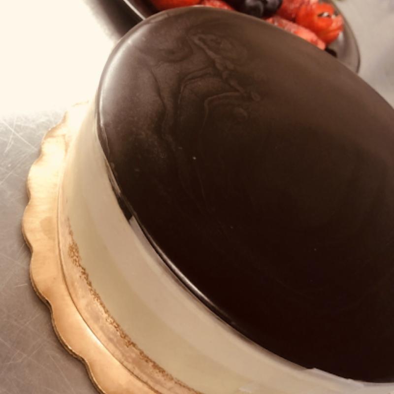 Gelato Cake with Ganache photo