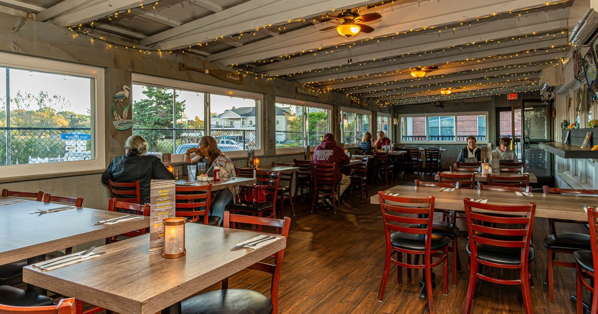 Covered patio, dining area