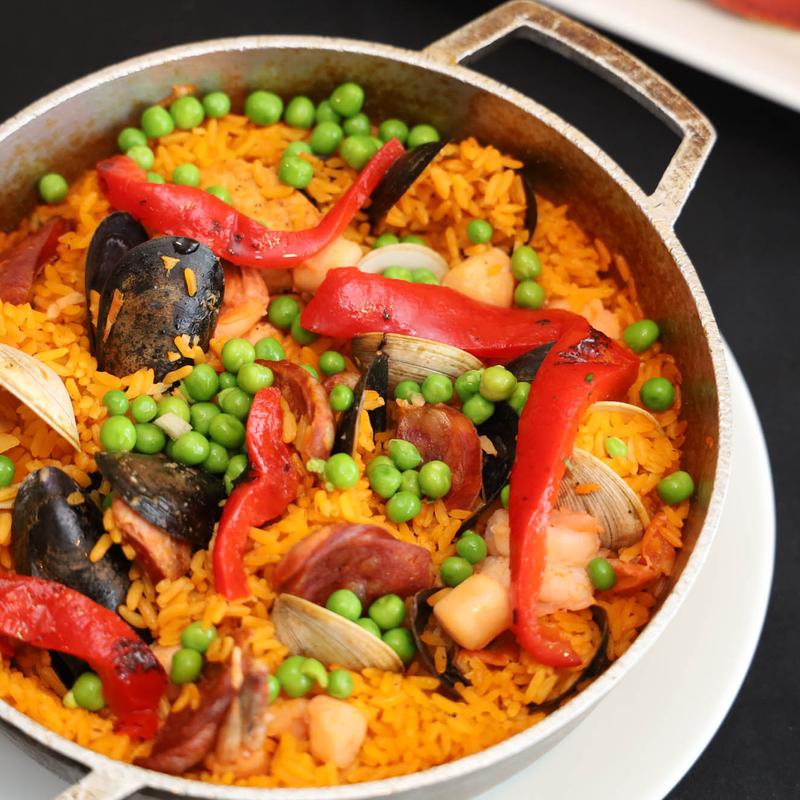 Paella Valencia photo