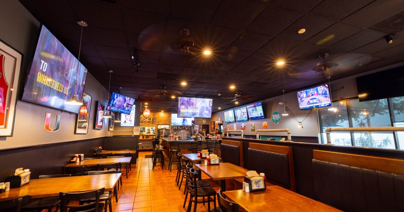 interior, seating area with tables and chairs