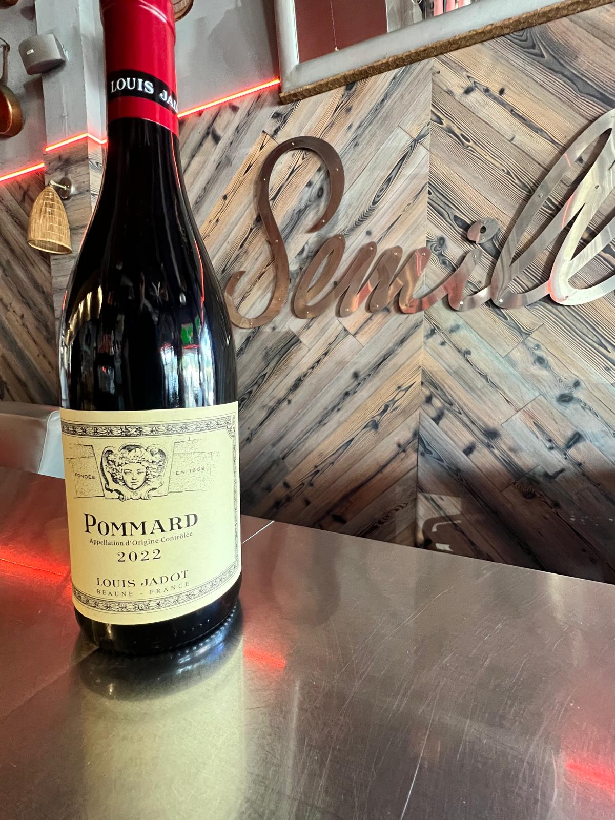 Pommard, Louis Jadot, Pinot Noir photo