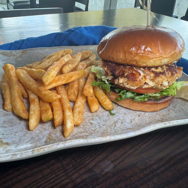 menu item 21 of 26, Crabcake Sandwich
