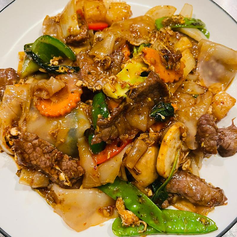 Drunken Noodle photo