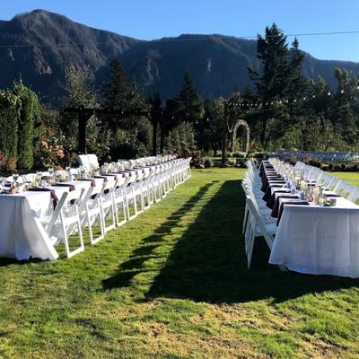 Table set up outside,restaurant exterior