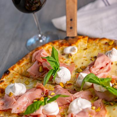 Mortadella Pizza