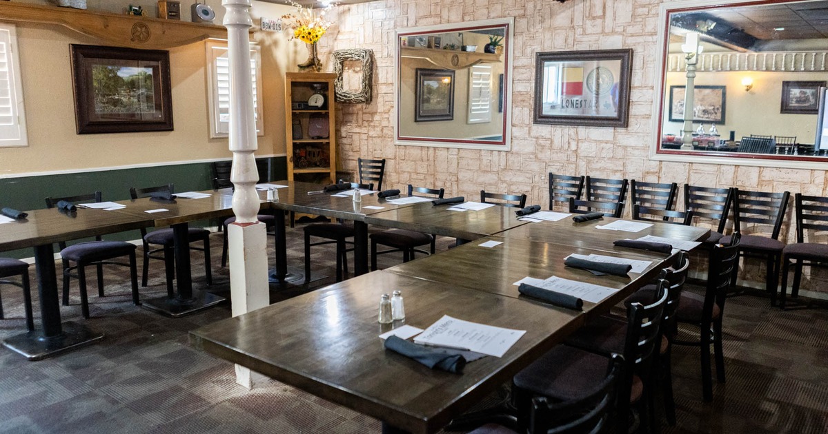 Stage coach set up for a meeting