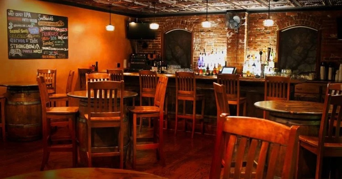2nd floor party room seating