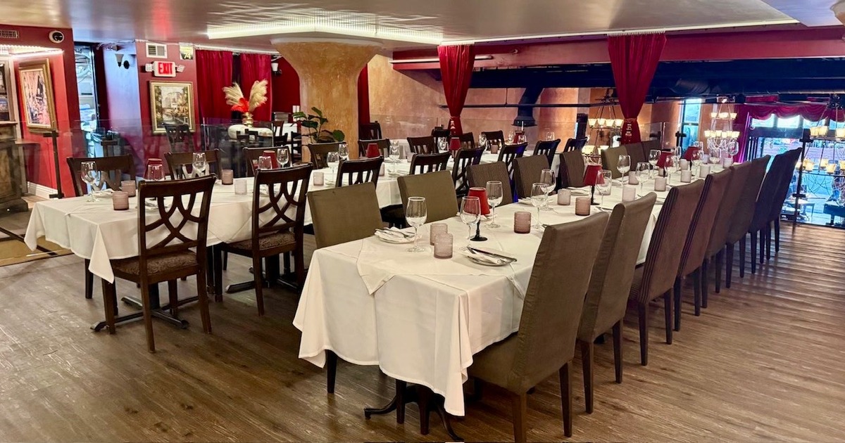 Elegant dining setup for rehearsal dinners, birthdays and group celebrations in the Private Mezzanine at Il Sogno Italiano.