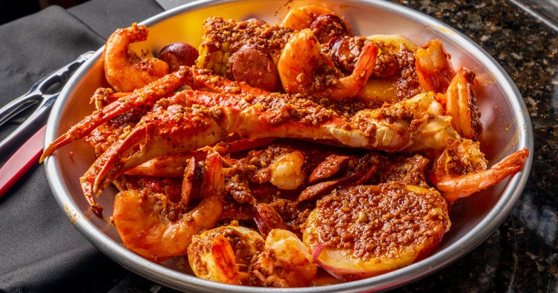 Info wall, table in front