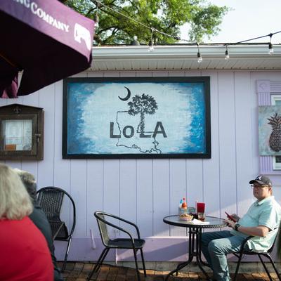 Exterior, patio, details.