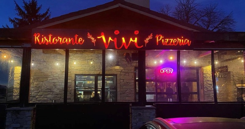 Exterior, restaurant at night