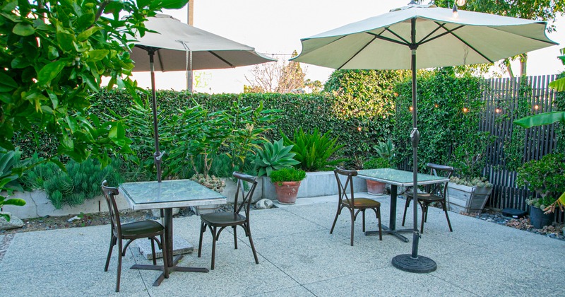 Exterior, patio. table, chairs