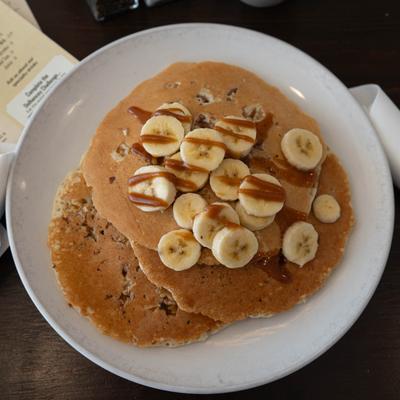 Banana walnut pancakes