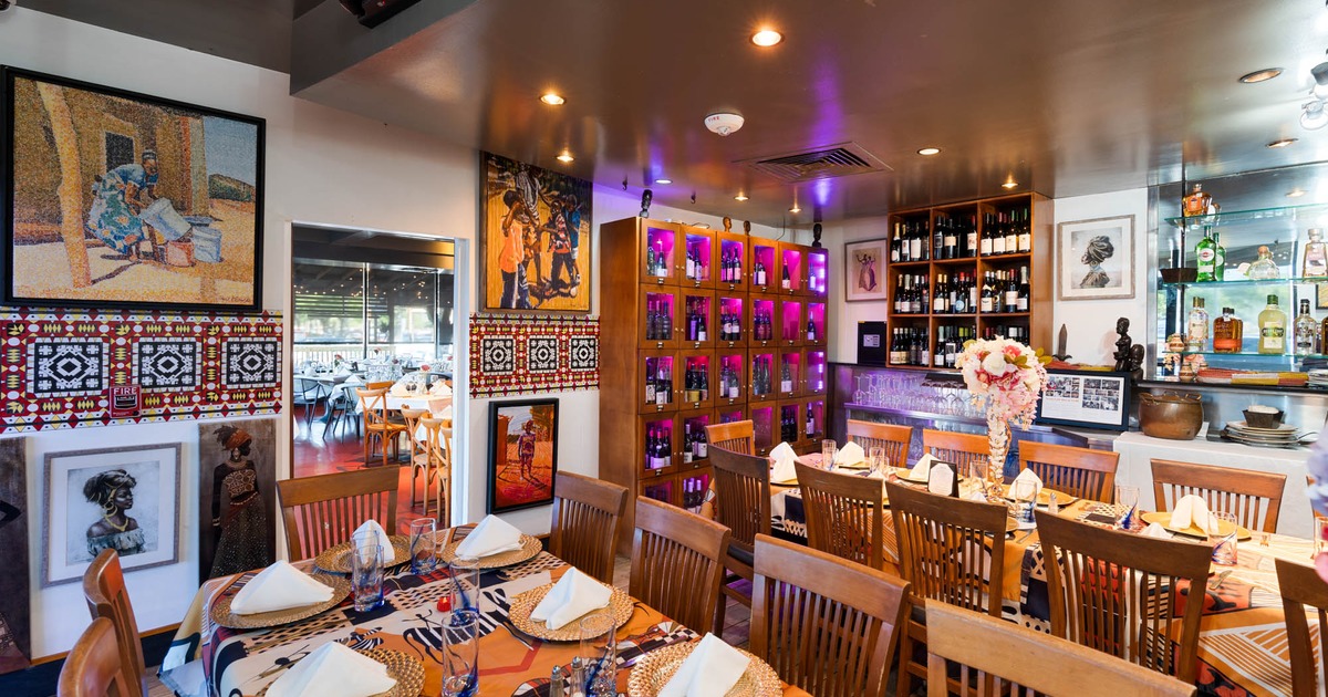 Private room, dining area