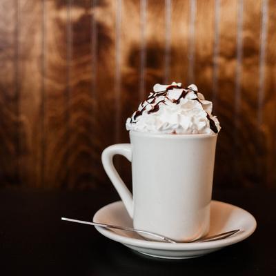 Hot chocolate with creme