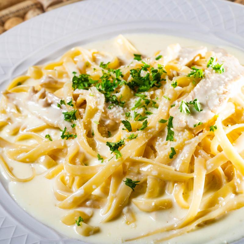 Fettuccine Alfredo photo