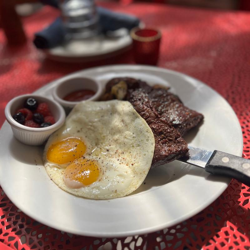 CARNE Y HUEVOS photo
