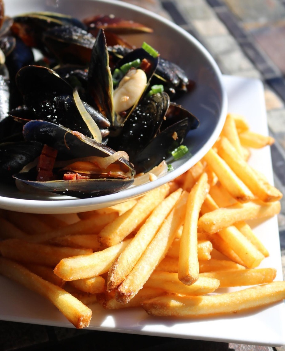 $10 Mussels & Frites event photo