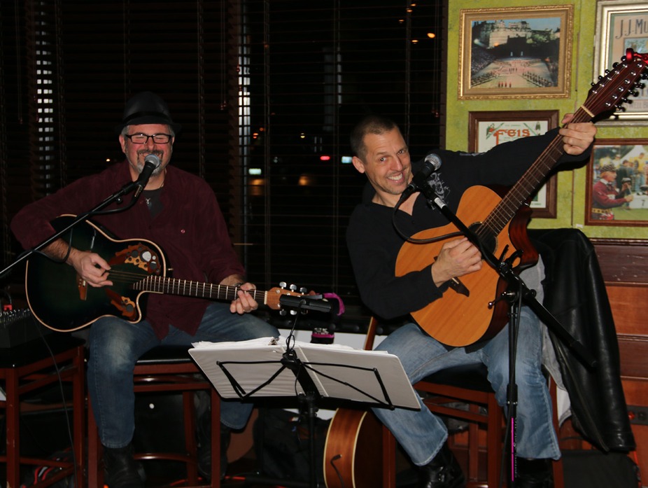 Friday Night Live - The Acoustiholics event photo