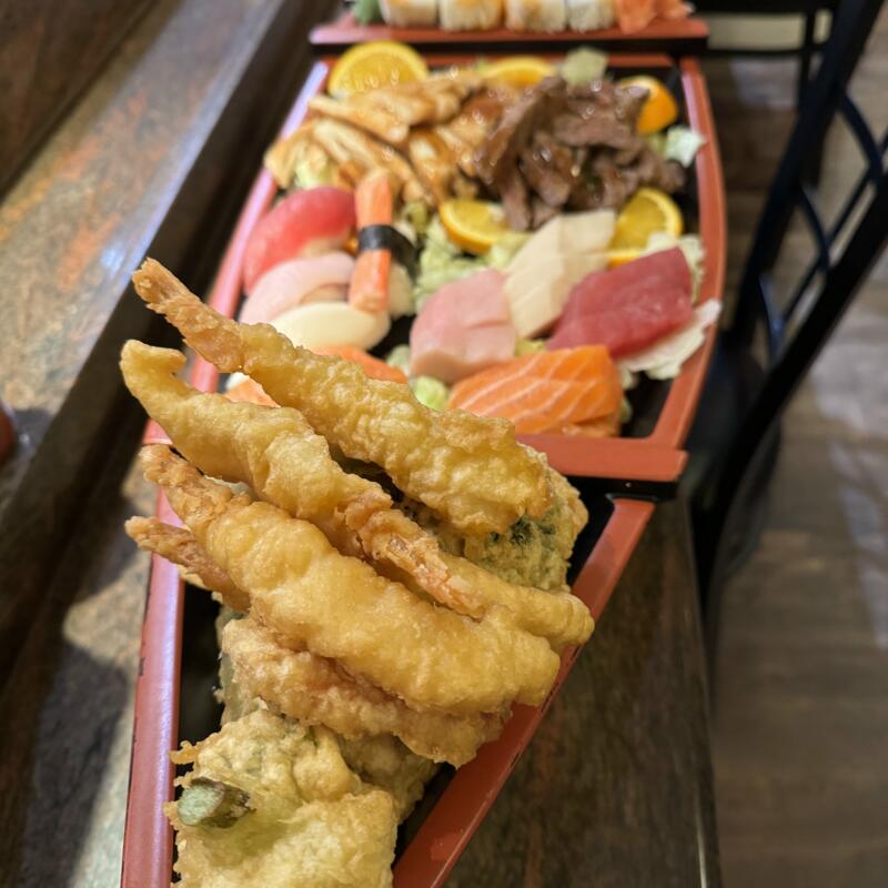 Ikura Love Boat For 2 photo