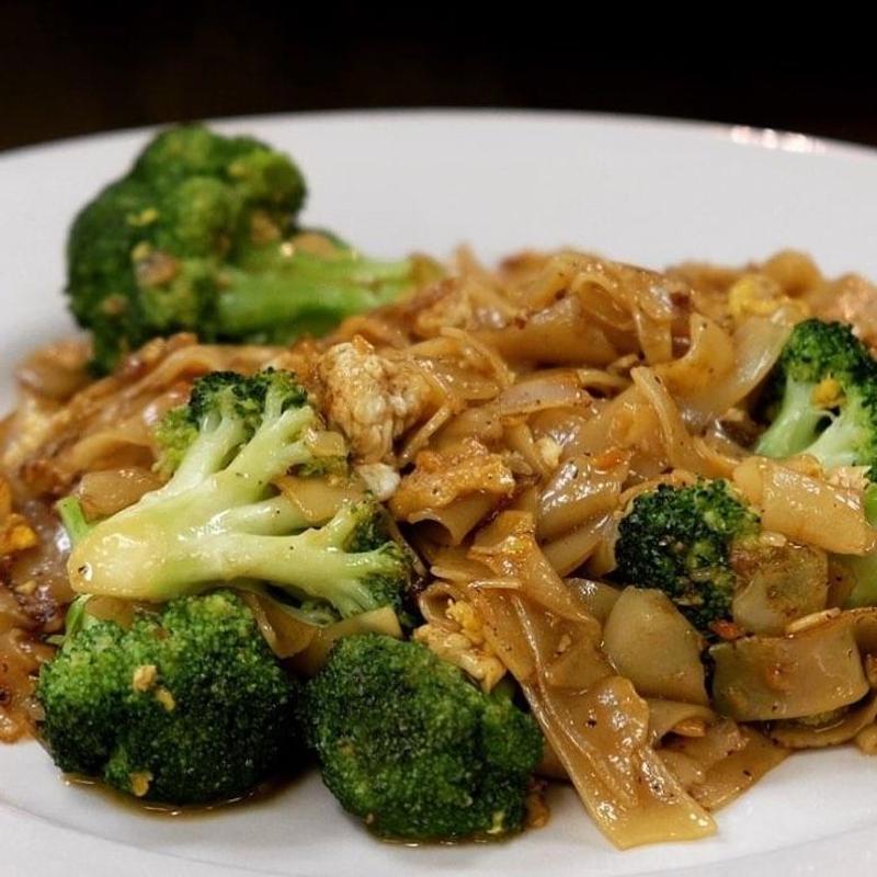 menu item 37 of 81, Pad See Ew