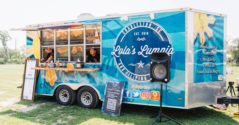 Lola's Lumpia food truck