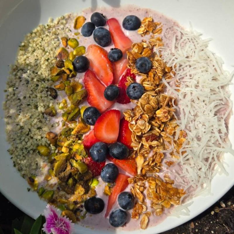 Acai Yogurt Bowl (V, GF) photo