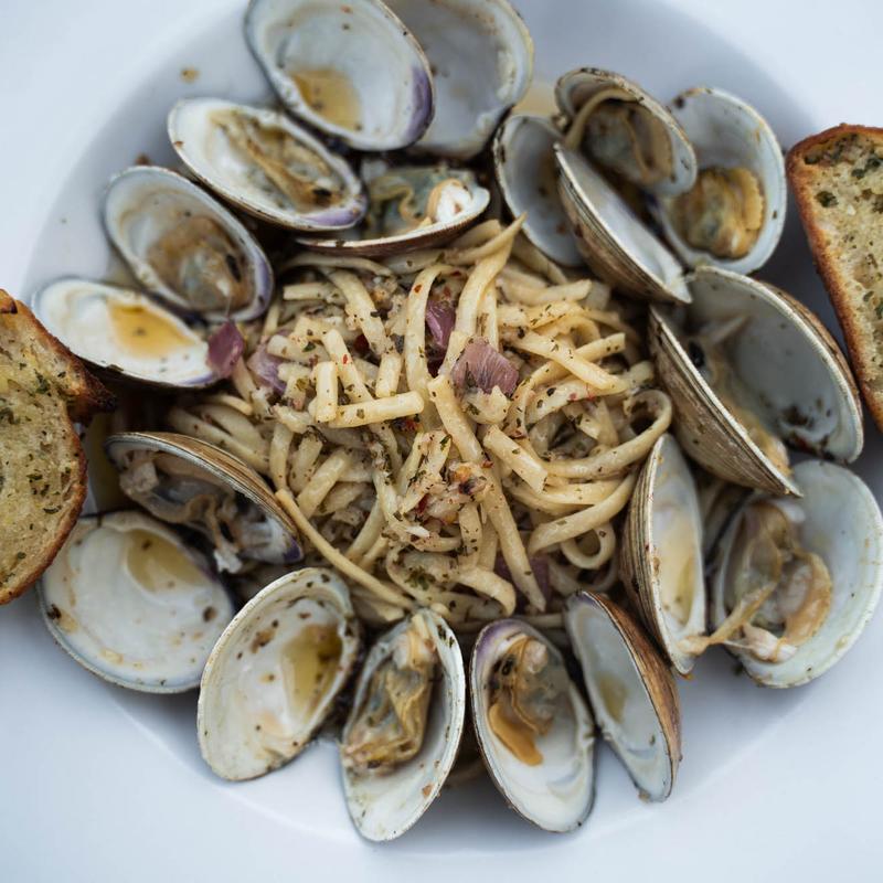 Linguine with Clams photo