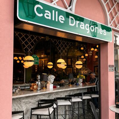 Calle dragones bar from outside.