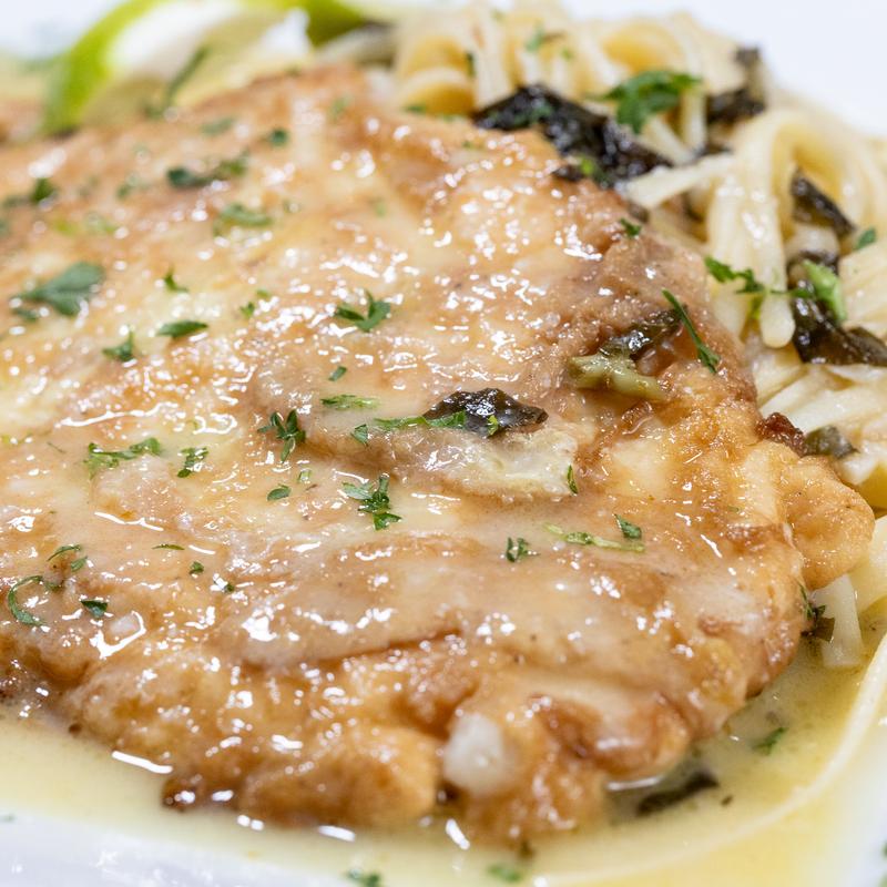 menu item 10 of 28, Chicken & Broccoli Alfredo