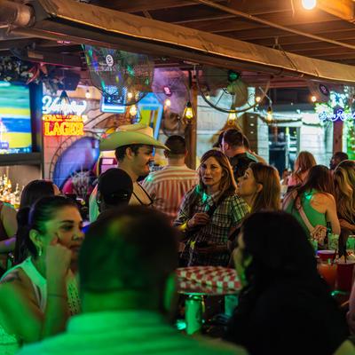 gallery photo number 32