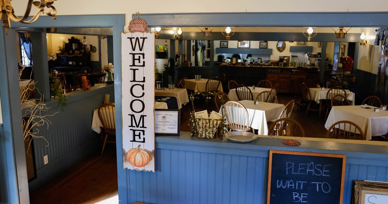 The entrance with a welcome sign