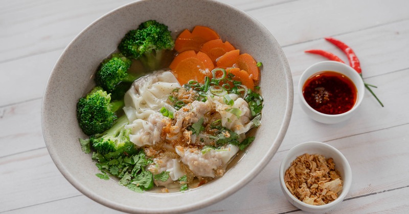 Wonton with Egg Noodle