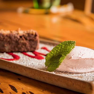 Chocolate cake with pecans
