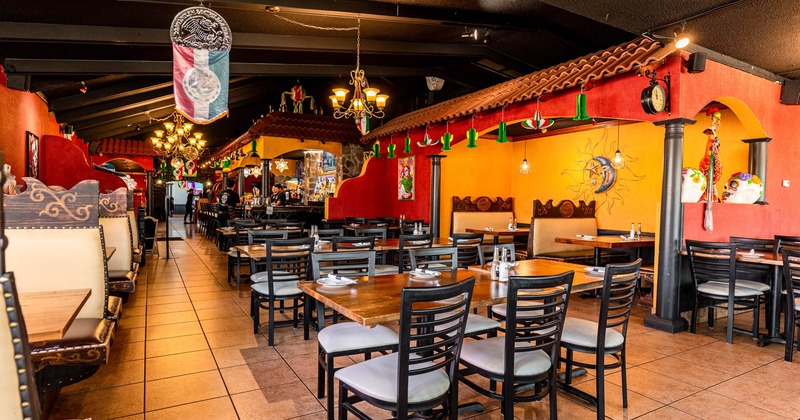 Interior, dining room