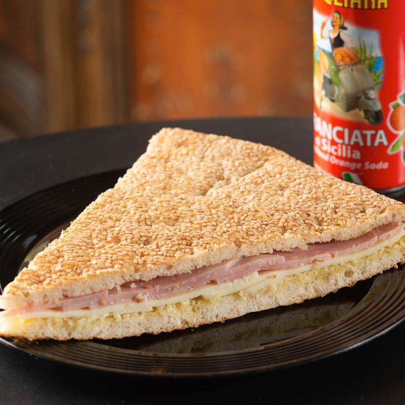 Muffuletta photo