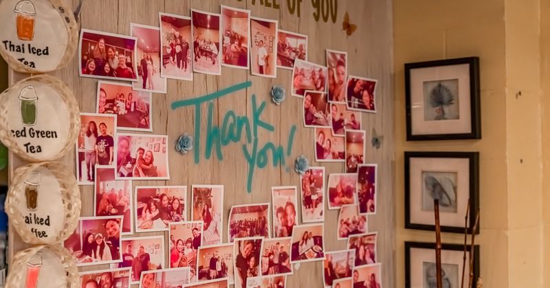 Interior, memo wall